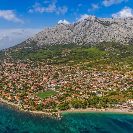 In With Terrace, Air Conditioning, Wifi