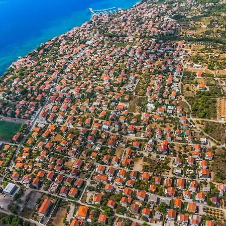 In With Terrace, Air Conditioning, Wifi