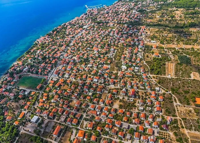 In With Terrace, Air Conditioning, Wifi