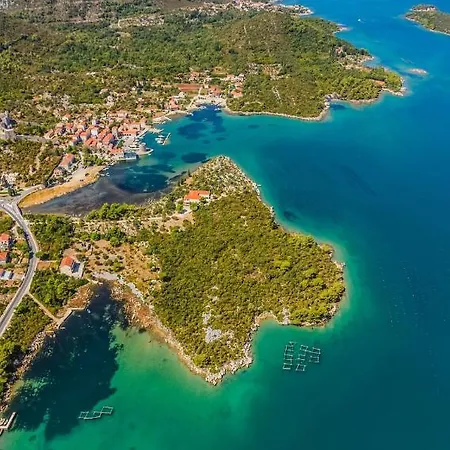 In With Terrace, Air Conditioning, Wifi *